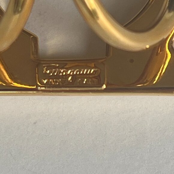 Salvatore Ferragamo IciniChunky Gancini Scarf Ring Gold-tone NWOT - Picture 5 of 6